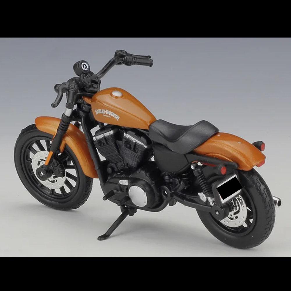 Harley-Davidson Sportster Iron 883 Motorcycle Model 1:18 Die Cast 2014 Toys - Image 4