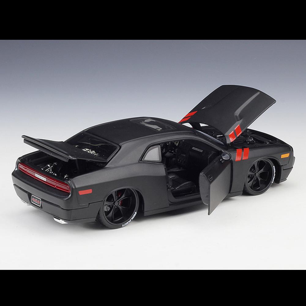 Dodge Challenger SRT8 Car Model 1:24 Die Cast 2008 Doors Hood Openable Toys Gift - Image 3